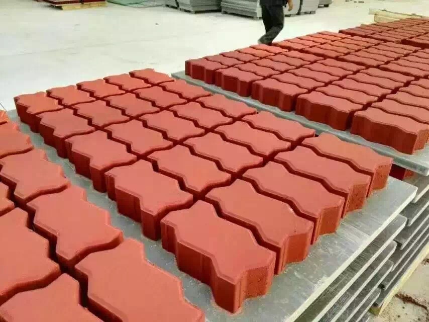 इंटरलॉकिंग ब्लॉक मशीनचे फायदे: पॅकेजिंग आणि बरेच काही