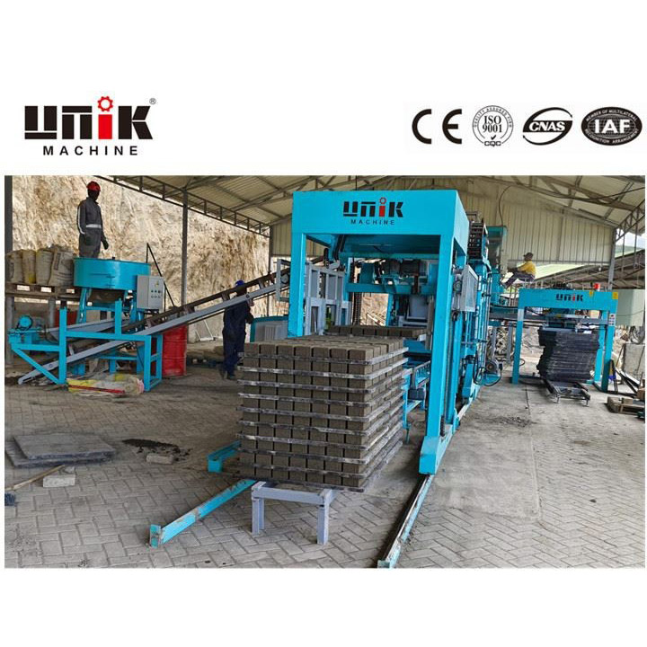 कॉम्प्रेस्ड अर्थ ब्लॉक बनवण्याचे यंत्र