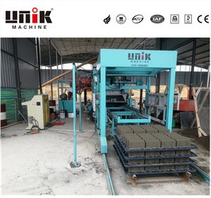 इंटरलॉकिंग वीट बनवण्याची यंत्रे